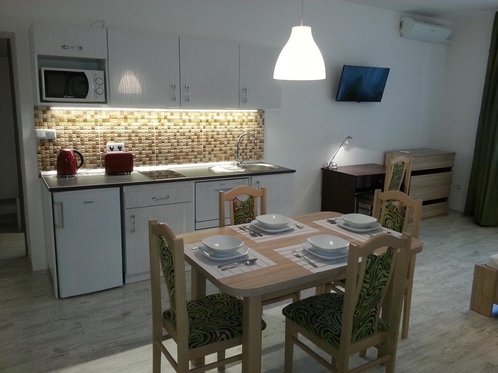Downtown Apartment Miskolc Exterior photo