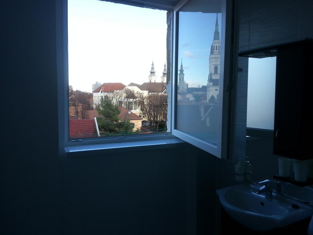 Downtown Apartment Miskolc Exterior photo
