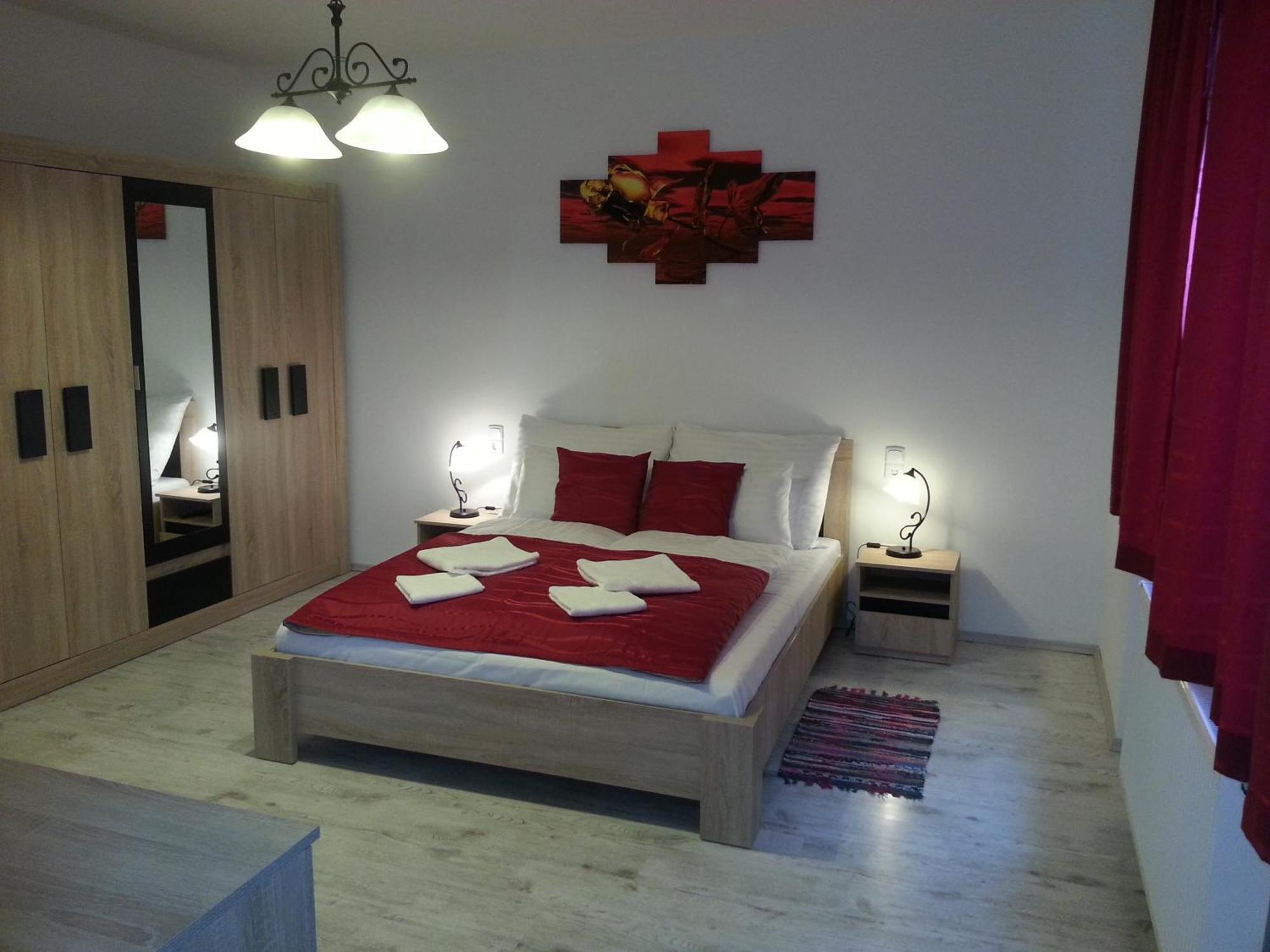 Downtown Apartment Miskolc Exterior photo